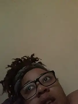 bustypothead online show from 10.09.25