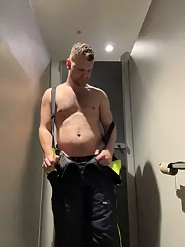 Snapshot of Cumwithmealexanderthebesr chatting on 02.18.25 Cumwithmealexanderthebesr online show from 02.18.25