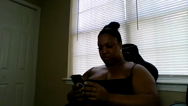 Snapshot of Badgirlbrittt chatting on 09.26.25 Badgirlbrittt online show from 09.26.25