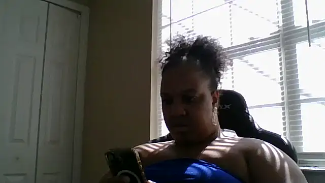 Snapshot of Badgirlbrittt chatting on 10.01.25 Badgirlbrittt online show from 10.01.25