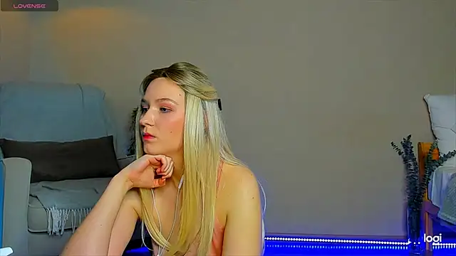 Agatha weiss online show from 11.19.25