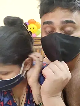 IND COUPLE1 online show from 02.12.25