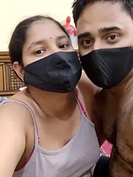 IND COUPLE1 online show from 03.07.25