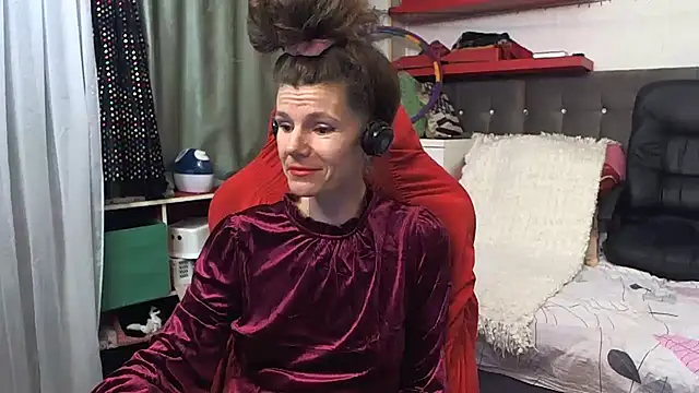 Snapshot of kellyterapy chatting on 03.20.25 kellyterapy online show from 03.20.25