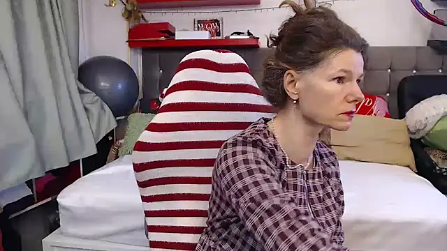 Snapshot of kellyterapy chatting on 02.23.26 kellyterapy online show from 02.23.26