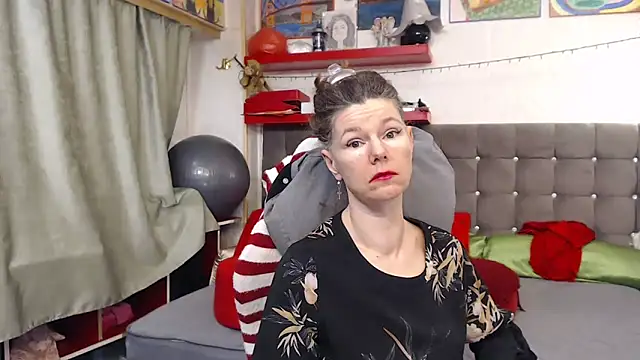 Snapshot of kellyterapy chatting on 03.06.26 kellyterapy online show from 03.06.26