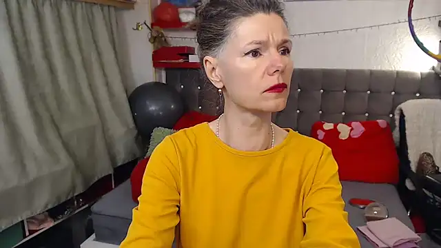 Snapshot of kellyterapy chatting on 03.11.26 kellyterapy online show from 03.11.26