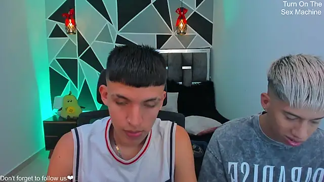 Juan Nd Steven online show from 04.22.26