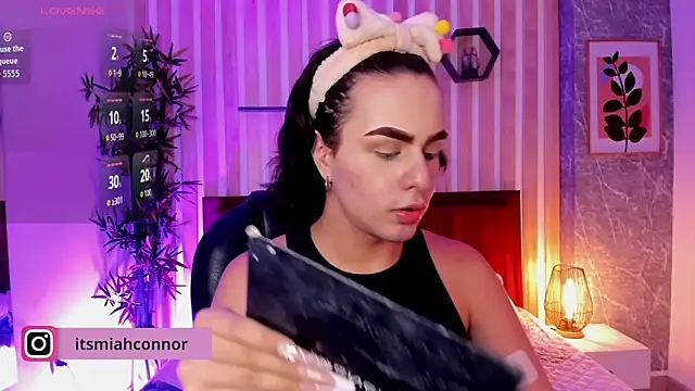 miah connor online show from 11.16.25