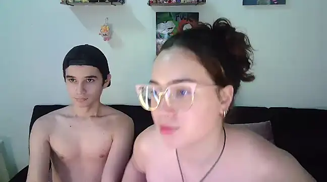 Snapshot of AndrewAnndCherry chatting on 01.21.25 AndrewAnndCherry online show from 01.21.25