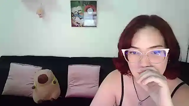 Snapshot of AndrewAnndCherry chatting on 01.28.25 AndrewAnndCherry online show from 01.28.25