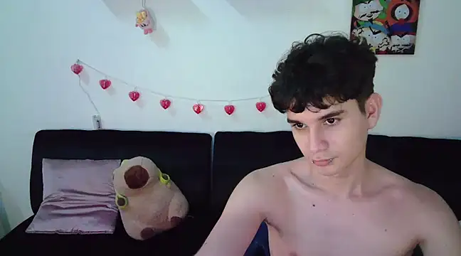 Snapshot of AndrewAnndCherry chatting on 02.14.25 AndrewAnndCherry online show from 02.14.25