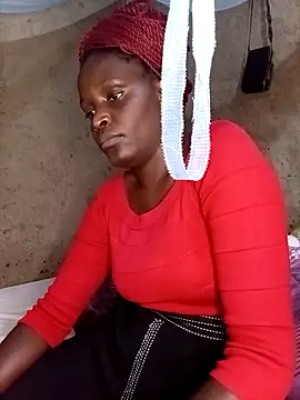 Snapshot of pretty_prickle chatting on 12.03.25 pretty prickle online show from 12.03.25