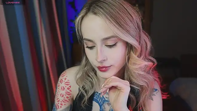 Snapshot of aviva_faith chatting on 04.28.26 aviva faith online show from 04.28.26