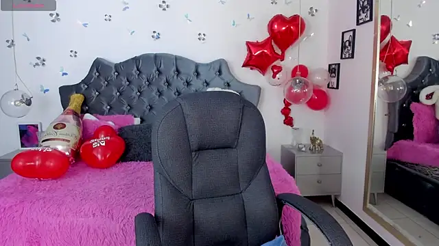  Antonnela  online show from 02.18.25