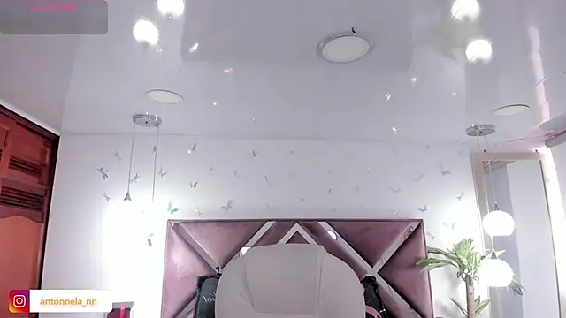  Antonnela  online show from 12.15.25