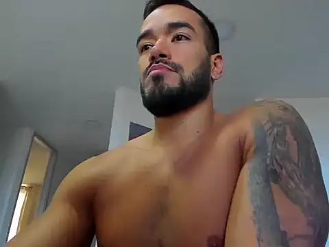 Alexander Martines online show from 10.25.25