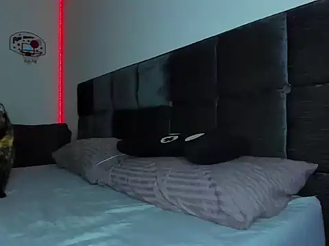 Alexander Martines online show from 11.15.25