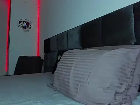 Alexander Martines online show from 11.23.25