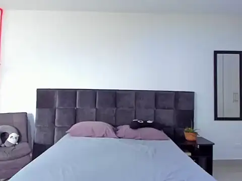 Alexander Martines online show from 11.23.25