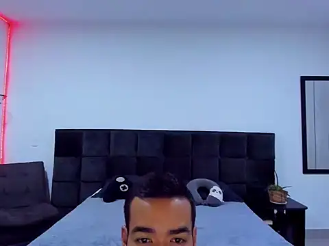 Alexander Martines online show from 11.29.25