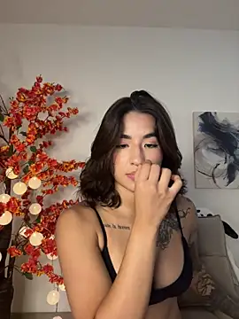 VictoriaHiill online show from 05.26.26
