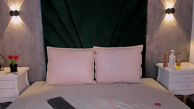 Alexiis Etereo online show from 02.18.26