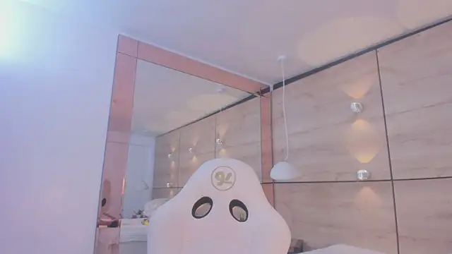 martina touss online show from 12.19.25