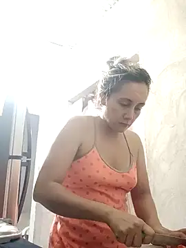 Snapshot of Isabel23zr chatting on 01.04.25 Isabel23zr online show from 01.04.25