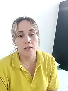 Snapshot of Isabel23zr chatting on 01.07.25 Isabel23zr online show from 01.07.25