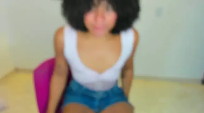 Snapshot of naomiwildburn chatting on 03.04.25 naomiwildburn online show from 03.04.25