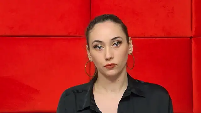 Snapshot of AliceMunro chatting on 01.14.25 AliceMunro online show from 01.14.25