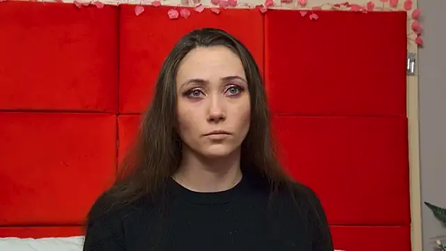 Snapshot of AliceMunro chatting on 02.20.25 AliceMunro online show from 02.20.25