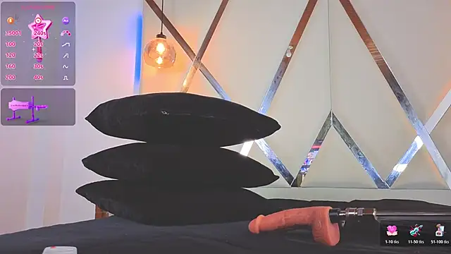 Snapshot of MarielQueenx chatting on 11.06.25 MarielQueenx online show from 11.06.25