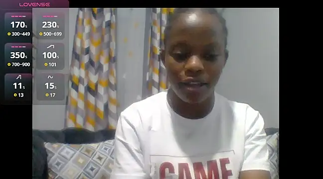 Snapshot of Petite_254 chatting on 03.17.25 Petite 254 online show from 03.17.25