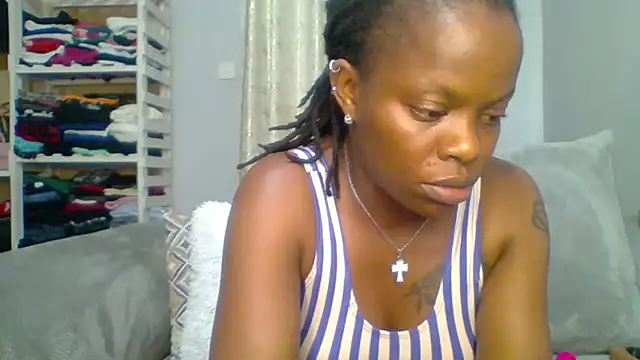 Snapshot of Petite_254 chatting on 09.19.25 Petite 254 online show from 09.19.25