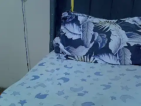 Snapshot of Lutyie chatting on 02.18.25 Lutyie online show from 02.18.25