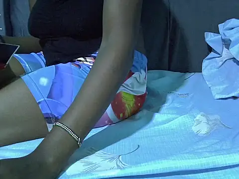 Snapshot of Lutyie chatting on 10.12.25 Lutyie online show from 10.12.25