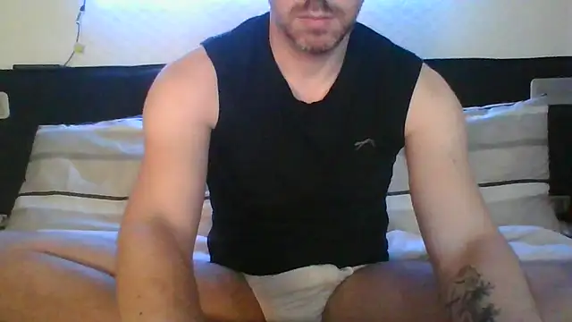 Snapshot of Fit4fun24 chatting on 07.22.26 Fit4fun24 online show from 07.22.26