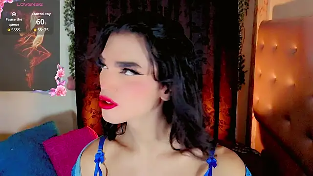 Snapshot of the-horus-girl chatting on 07.06.26 the-horus-girl online show from 07.06.26