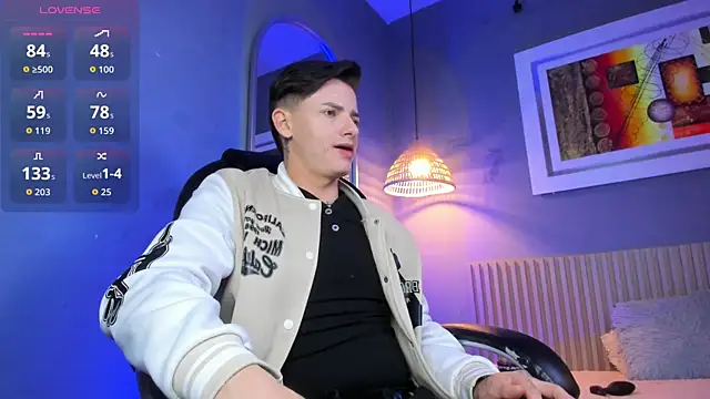 Snapshot of tossetrech chatting on 05.14.26 tossetrech online show from 05.14.26