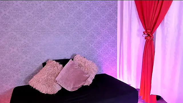 CatrinaRossi online show from 12.19.24