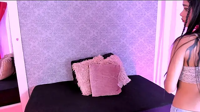 CatrinaRossi online show from 12.20.24