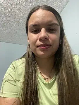 Snapshot of Nathaly00_ chatting on 12.04.25 Nathaly00 online show from 12.04.25