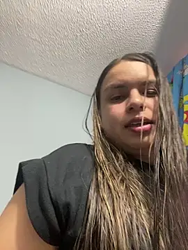 Snapshot of Nathaly00_ chatting on 12.14.25 Nathaly00 online show from 12.14.25