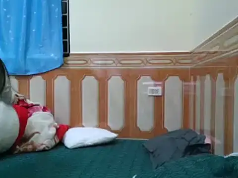 Snapshot of Yin-girl chatting on 01.08.25 Yin-girl online show from 01.08.25