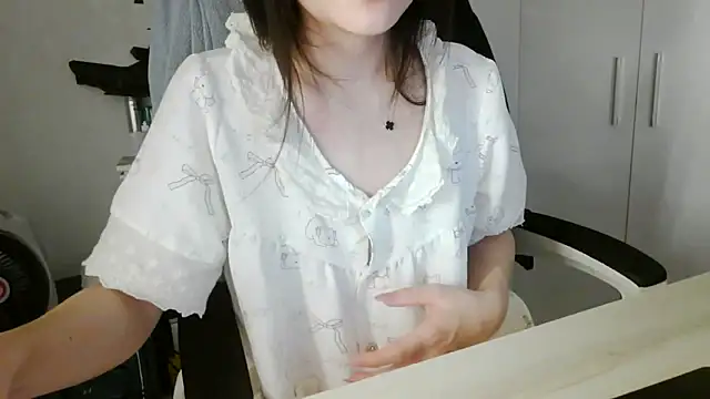 Yin-girl online show from 02.28.26