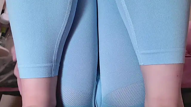 Snapshot of TsukasaSakai chatting on 12.28.24 TsukasaSakai online show from 12.28.24