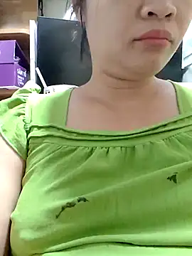 Snapshot of _Mira_69_ chatting on 05.17.26 Mira 69 online show from 05.17.26