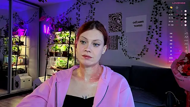 Snapshot of Your_Corvus chatting on 11.27.25 Your Corvus online show from 11.27.25